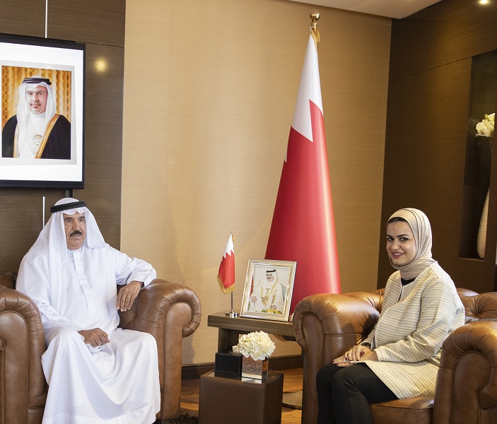 نائب رئيس المجلس الأعلى للشباب والرياضة يلتقي بوزيرة شؤون الشباب