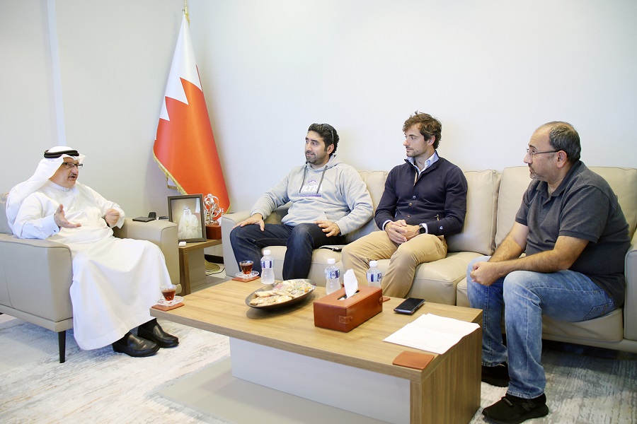 الأمين العام المساعد (لأعلى الشباب والرياضة): - استضافة سباق سبارتن يعزز مكانة البحرين على خريطة الألعاب الحديثة. - سباق سبارتن نمط حياة يساهم في خلق تحدي النفس لتجاوز الصعاب.