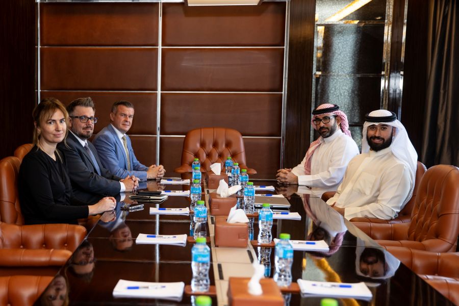 الأمين العام للمجلس الأعلى للشباب والرياضة يجتمع مع رئيس الوكالة العالمية لمكافحة المنشطات