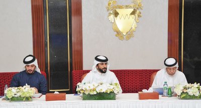 ناصر بن حمد يطلق برنامج استجابة لتطوير قطاعي الشباب والرياضة.