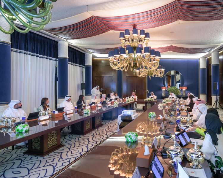 ناصر بن حمد: إنشاء هيئة التميز الأكاديمي لتساهم في تبادل المعرفة بين الشباب