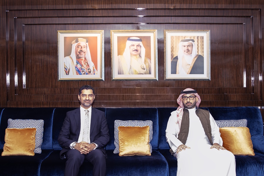 الأمين العام للمجلس الأعلى للشباب والرياضة يناقش عدد من المشاريع المشتركة مع وزير شؤون البلديات والزراعة المؤيد يعرب عن أعجابه للخطوات الكبيرة التي يقوم بها مجلس أمناء بوليتكنك البحرين لتلبية احتياجات سوق العمل للشباب والبحريني