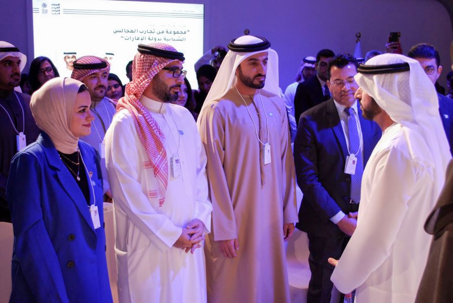 في الاجتماع العربي للقيادات الشابة بدبي المؤيد: القمة جاءت لتتماشى مع التحديات الراهنة والفرص المستقبلية أمام الشباب العربي وزيرة شؤون الشباب: شبابنا معدنهم ذهب فجاء برنامج 