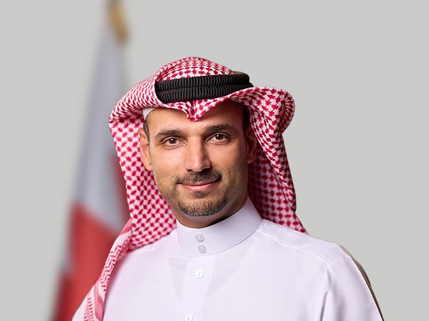 سعادة السيد هشام احمد الريس 