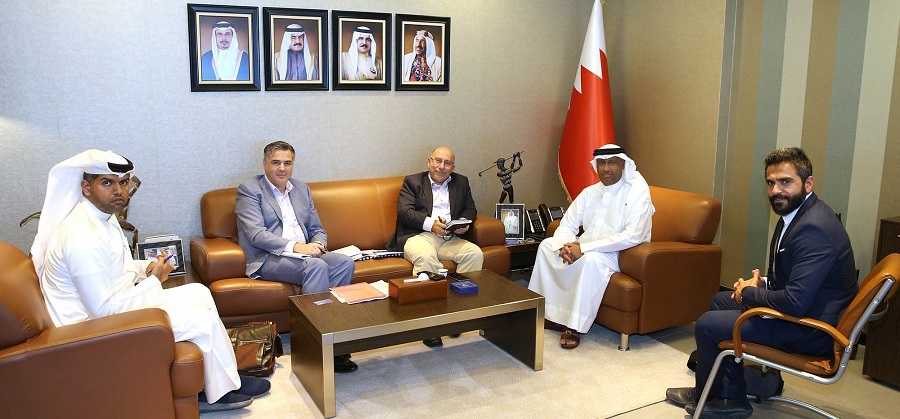 كمال يجتمع بفريق العمل المختص في وضع استراتيجية البارالمبية البحرينيية 